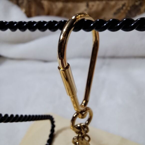 AUTHENTIC Louis Vuitton Puzzle Keyring with dustbag. NEW CONDITION - Picture 5 of 12